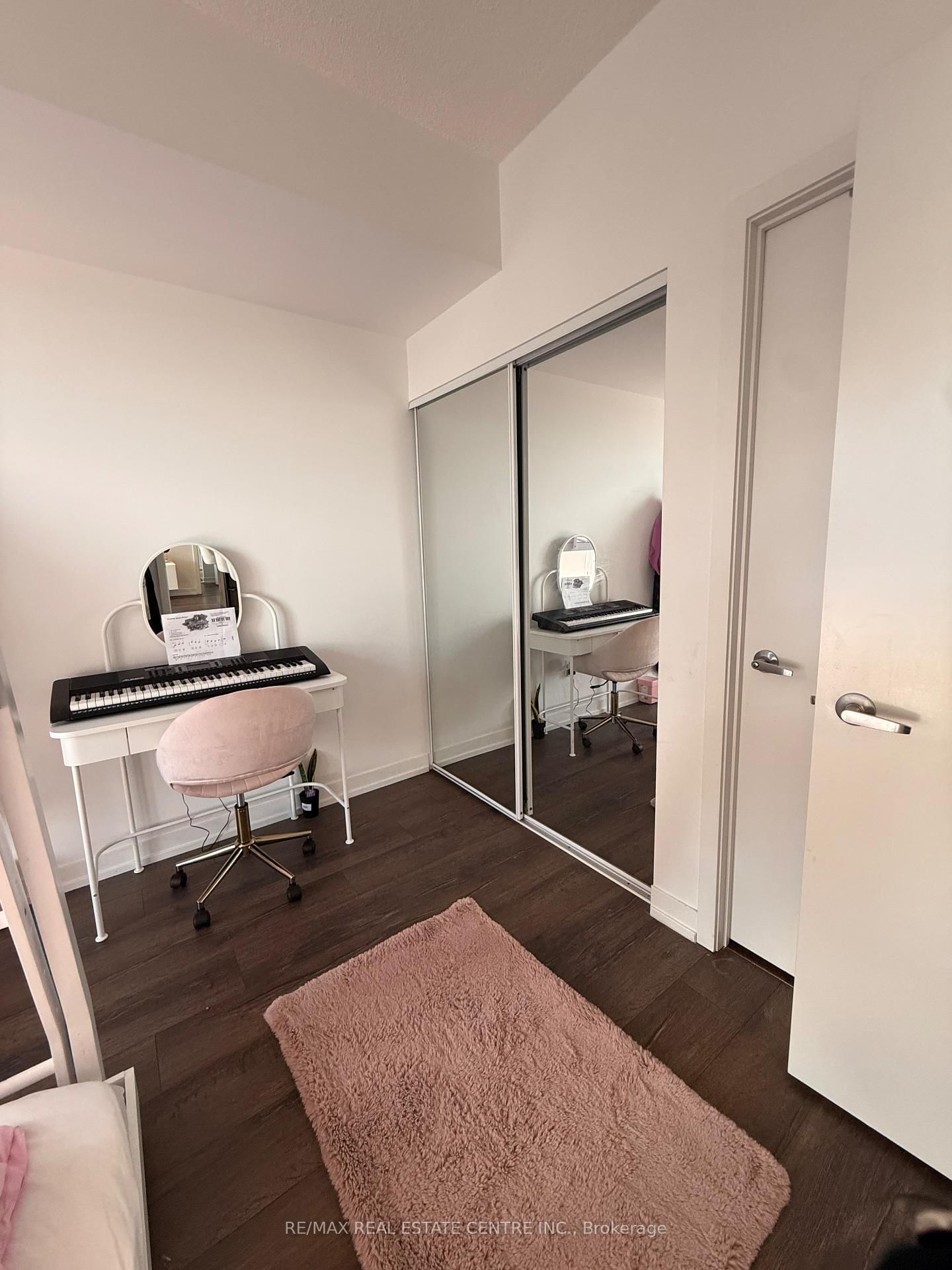 2520 Eglinton Ave Avenue W, Unit 1322 - Photo 19