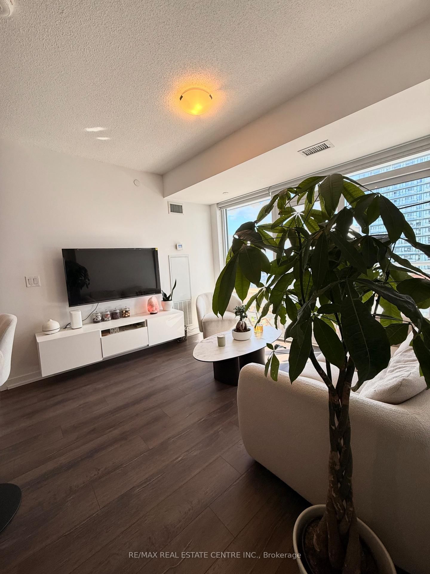 2520 Eglinton Ave Avenue W, Unit 1322 - Photo 6