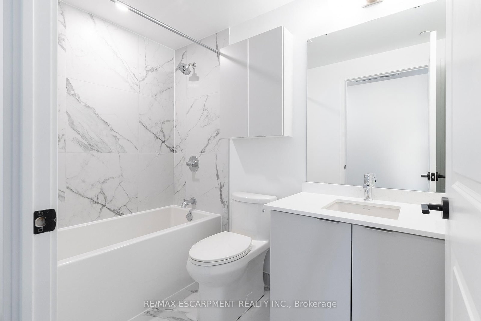 2075 Lakeshore Road, Unit 1707 - Photo 14