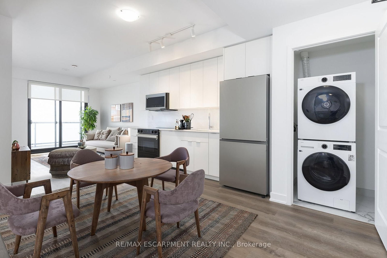 2075 Lakeshore Road, Unit 1707 - Photo 5