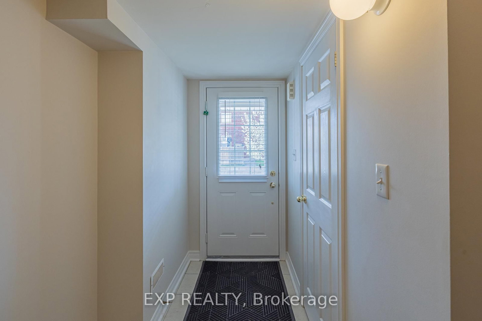 1174 Durno Court - Photo 5
