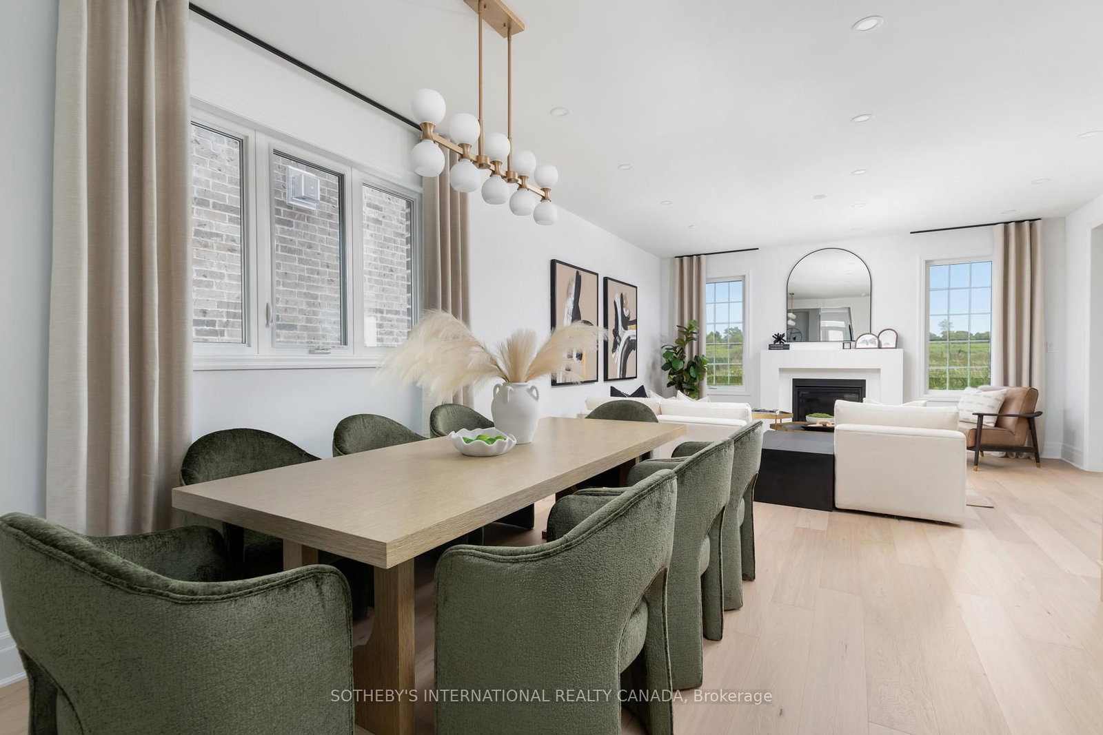 1556 Cookman Drive • Milton, ON photo 6