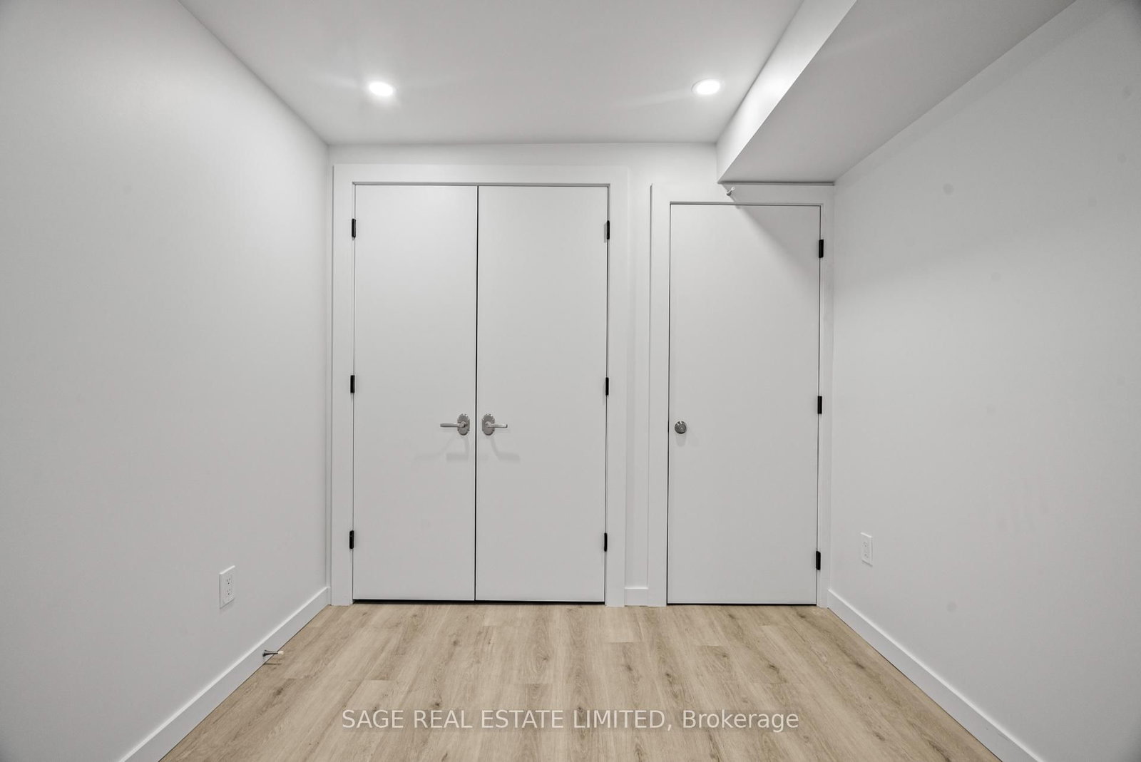 25 Chamberlain Avenue • Toronto, ON photo 34