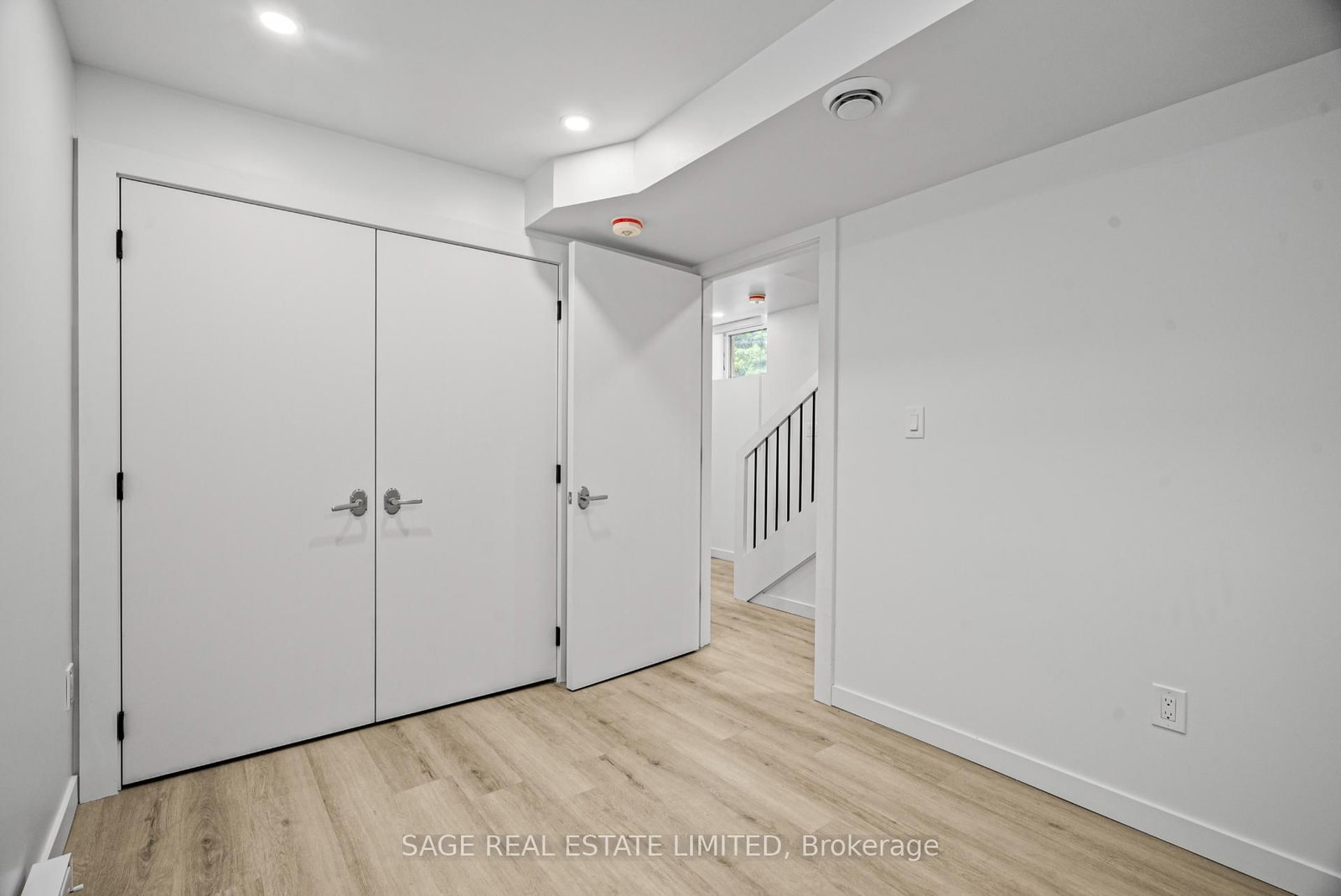 25 Chamberlain Avenue - Photo 37