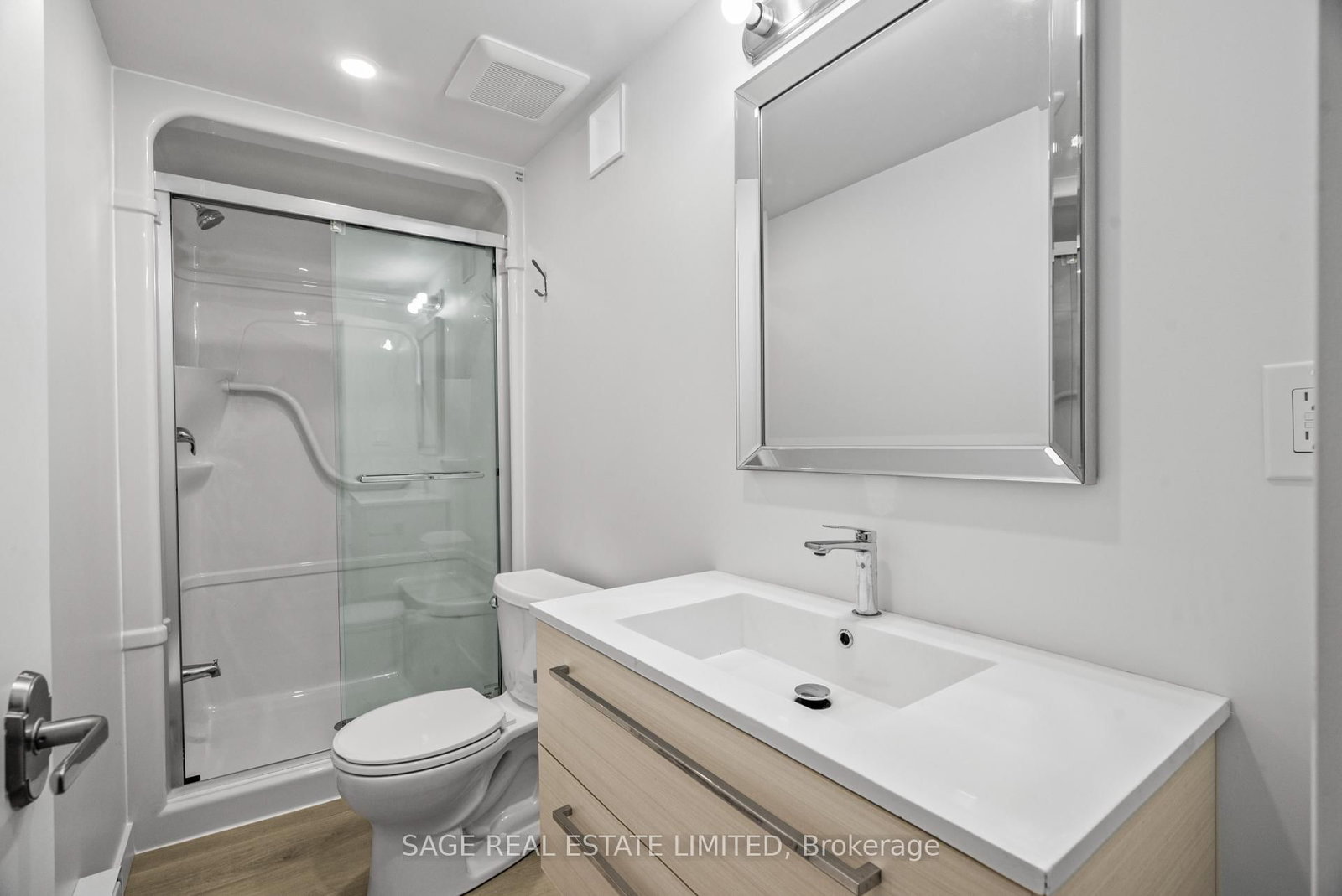 25 Chamberlain Avenue • Toronto, ON photo 39