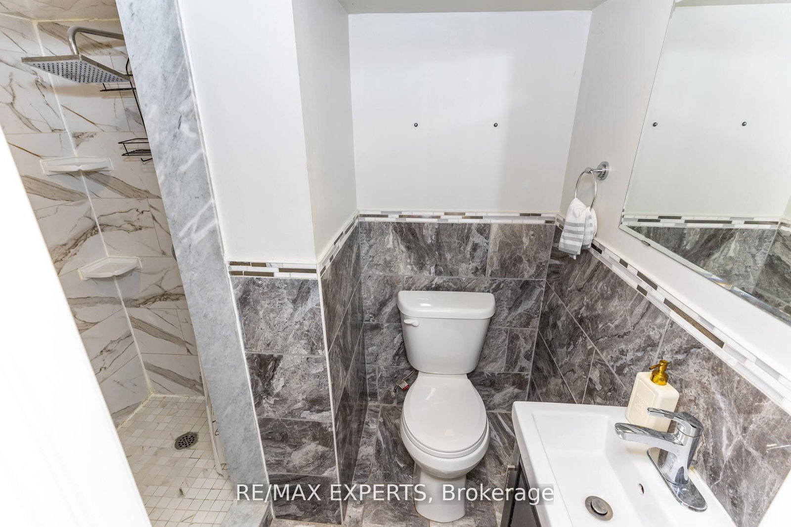 31 Carleton Place - Photo 15