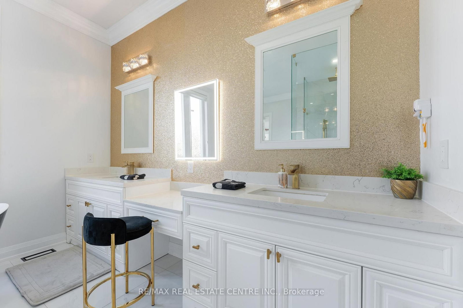 252 Paisley Boulevard W - Photo 26