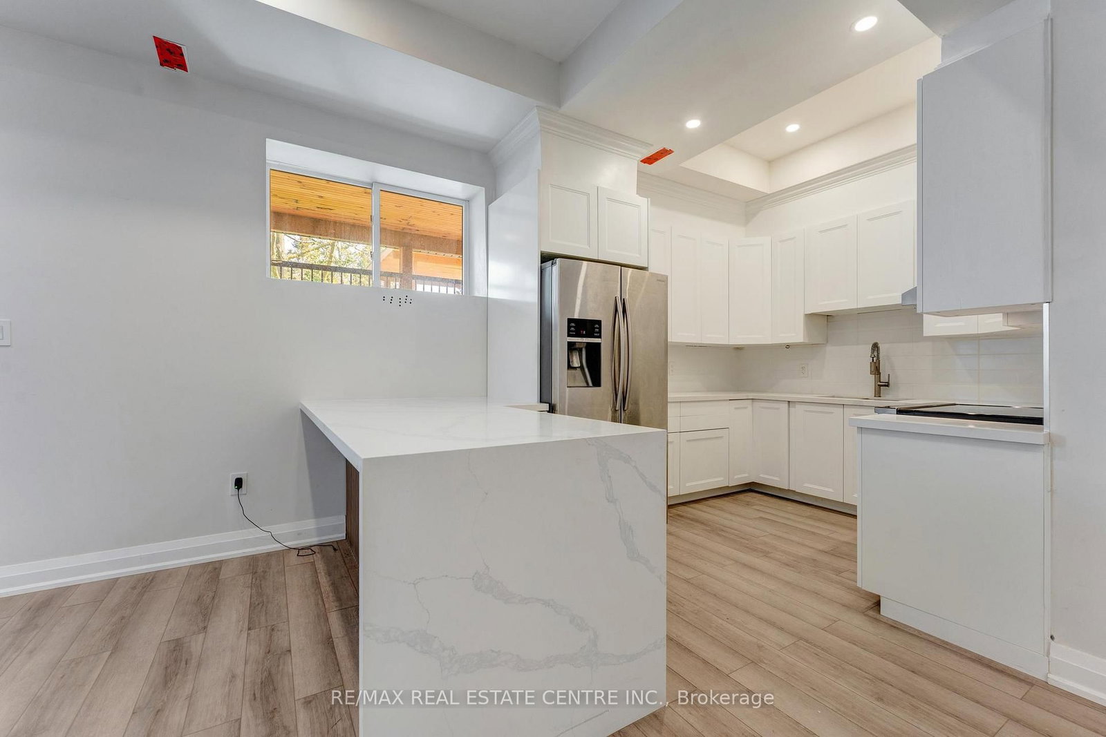 252 Paisley Boulevard W - Photo 36