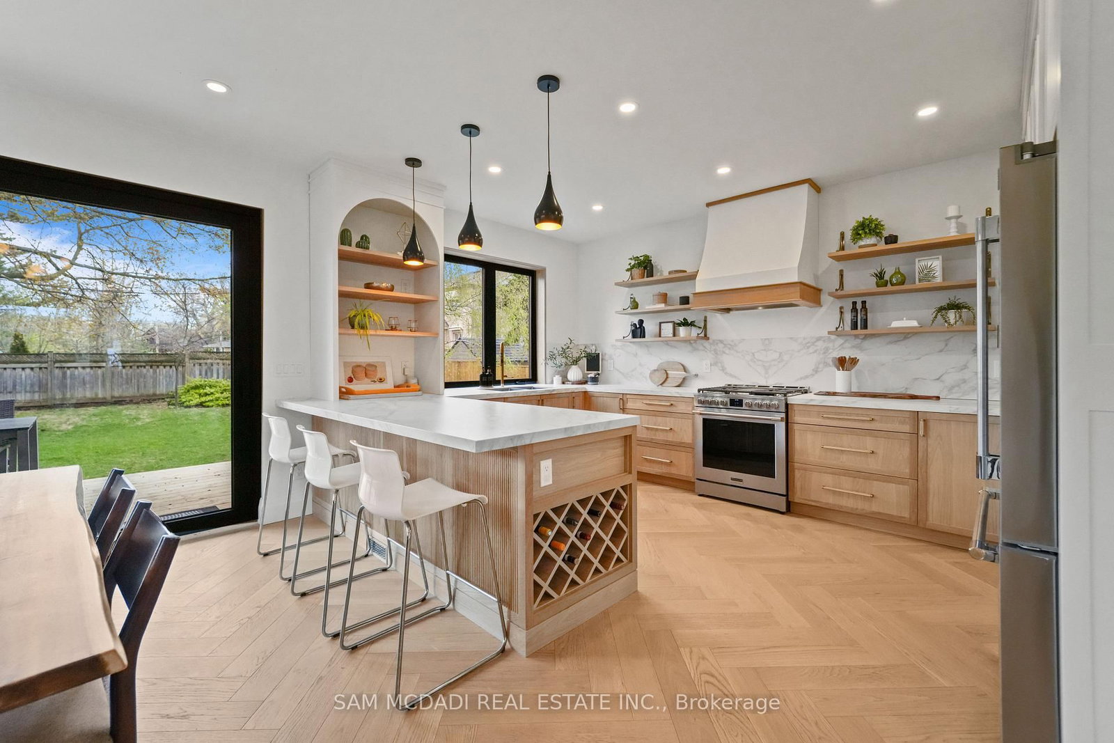 130 Lake Promenade - Photo 10