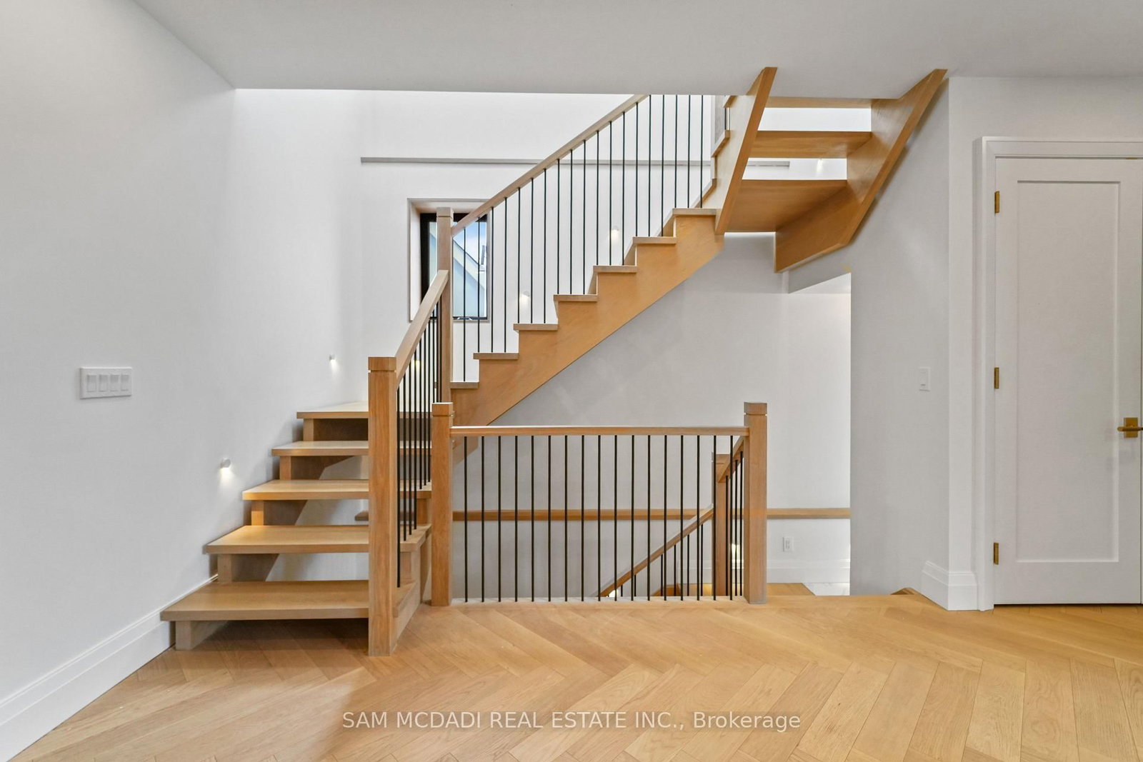 130 Lake Promenade - Photo 16