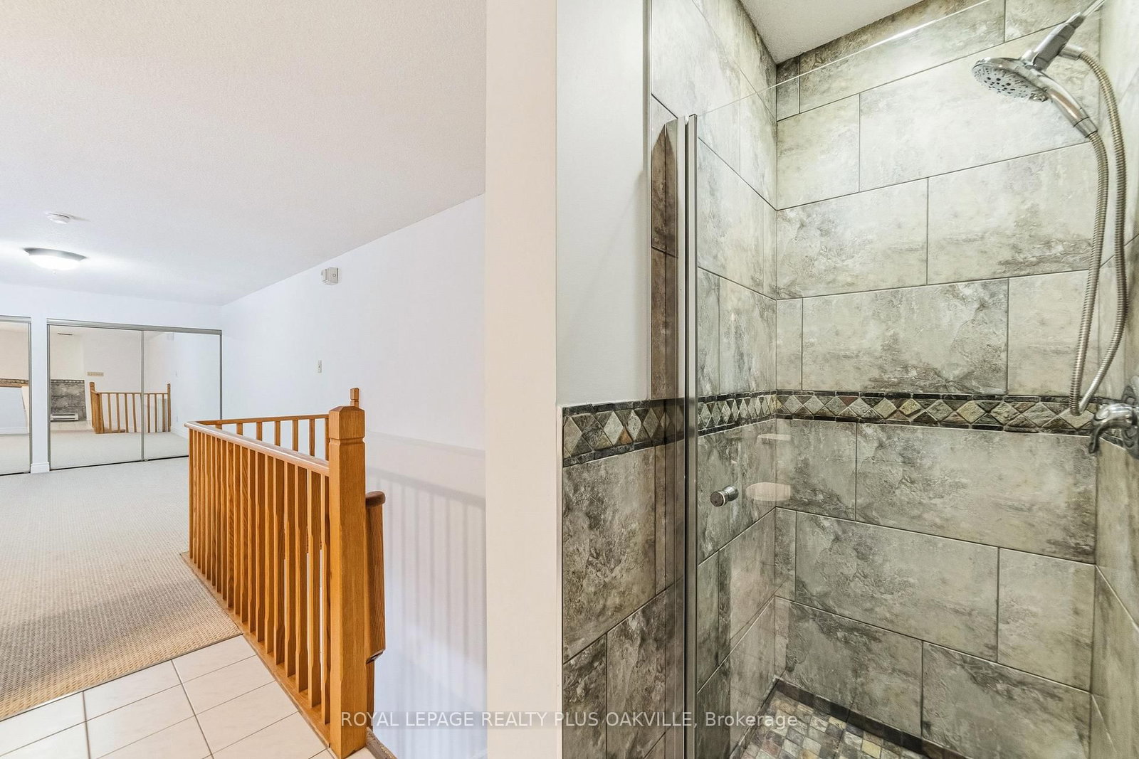 100 Bronte Road, Unit 404 - Photo 26