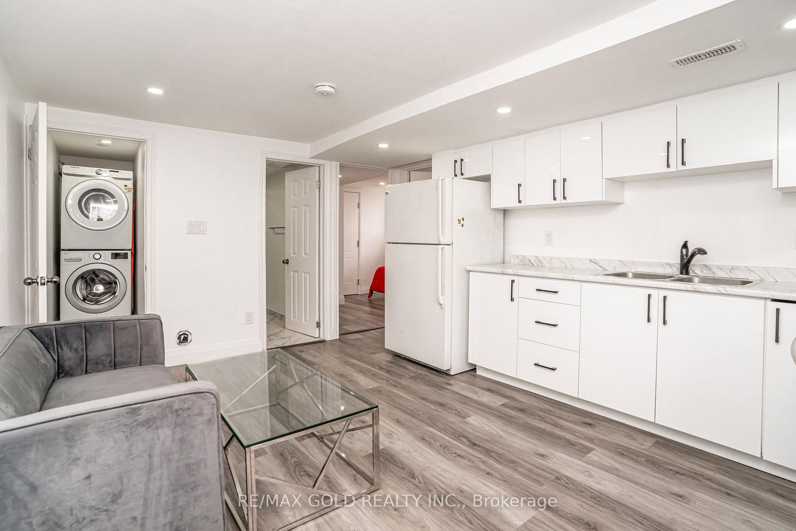 33 Garside Crescent - Photo 28