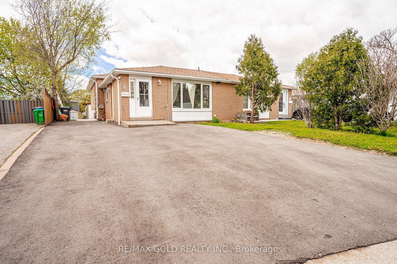 33 Garside Crescent - Photo 3