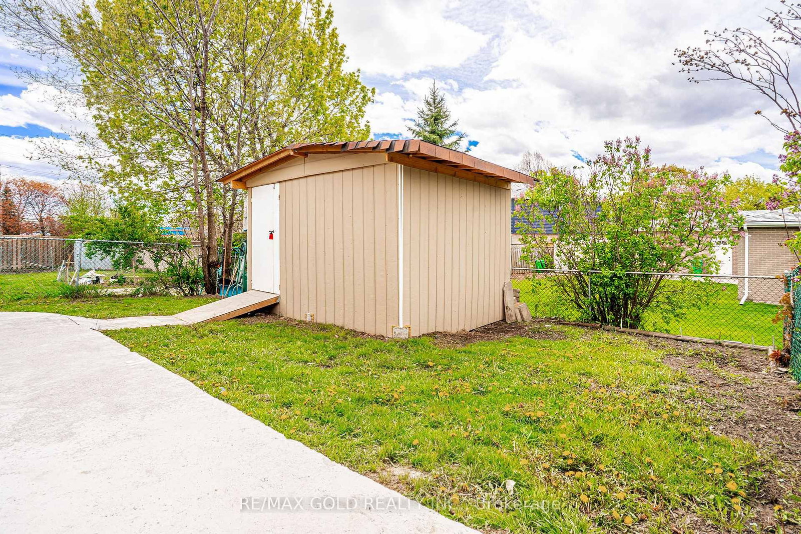 33 Garside Crescent - Photo 36