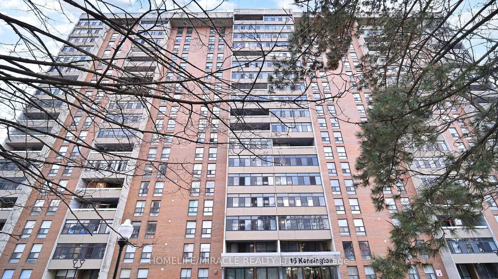 15 Kensington Road, Unit 1112 - Photo 2