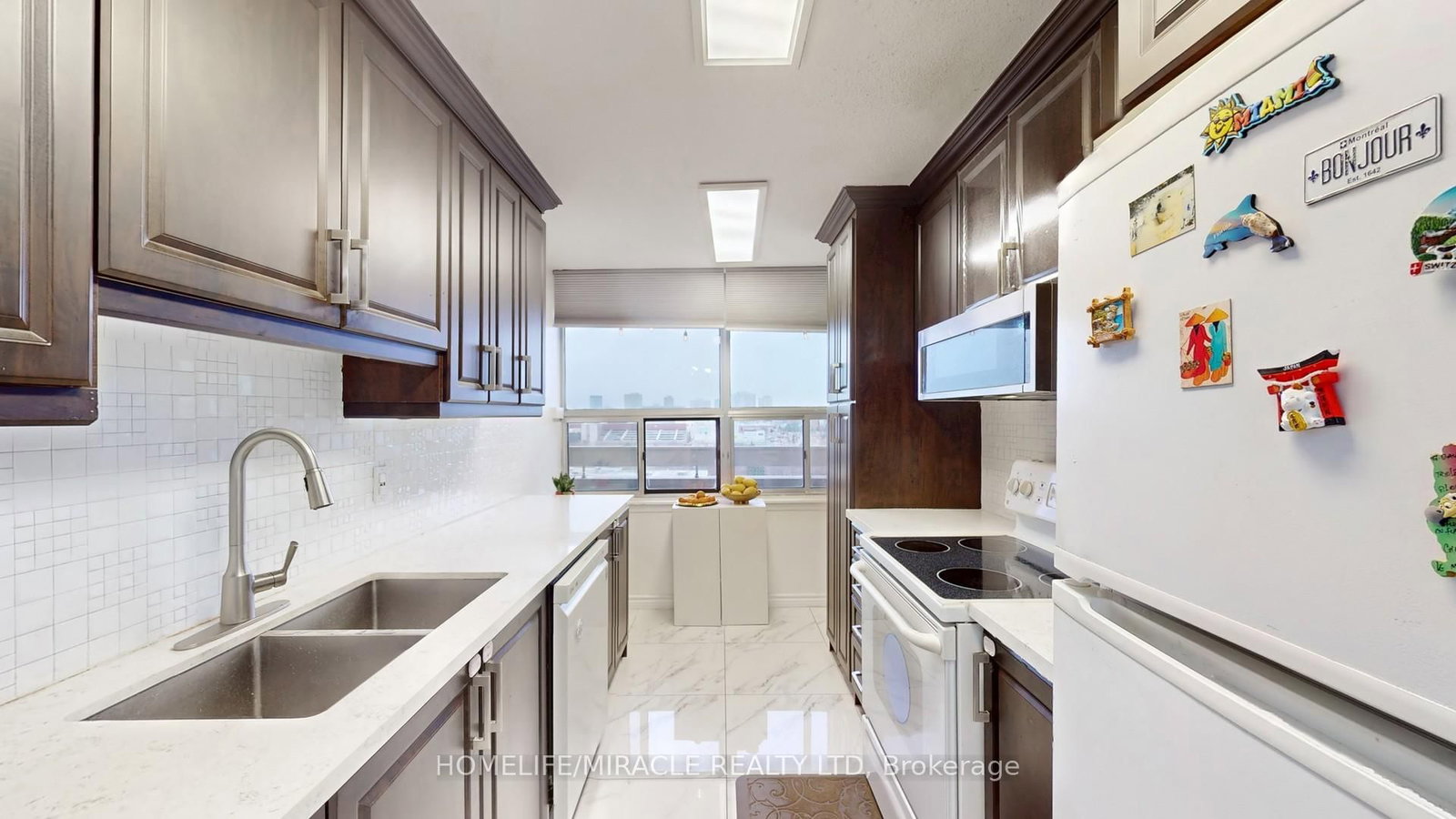 15 Kensington Road, Unit 1112 - Photo 9
