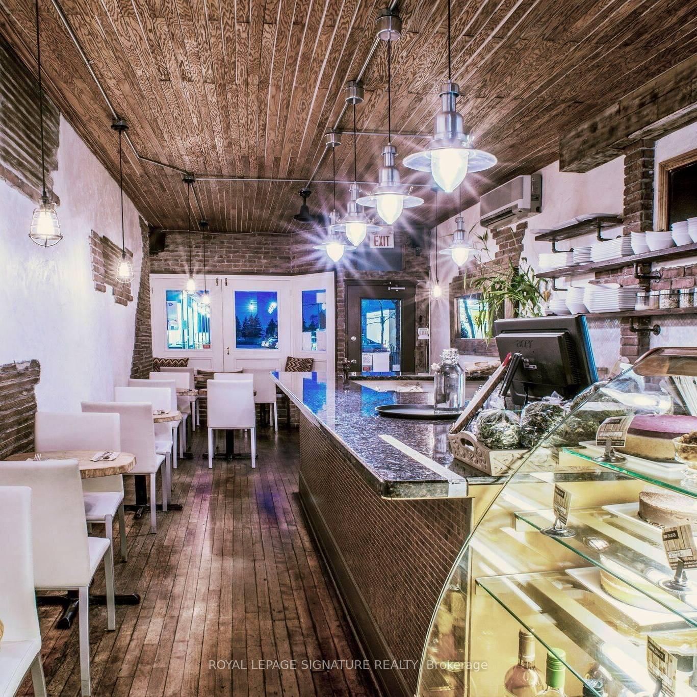 94 Lakeshore Road E - Photo 9