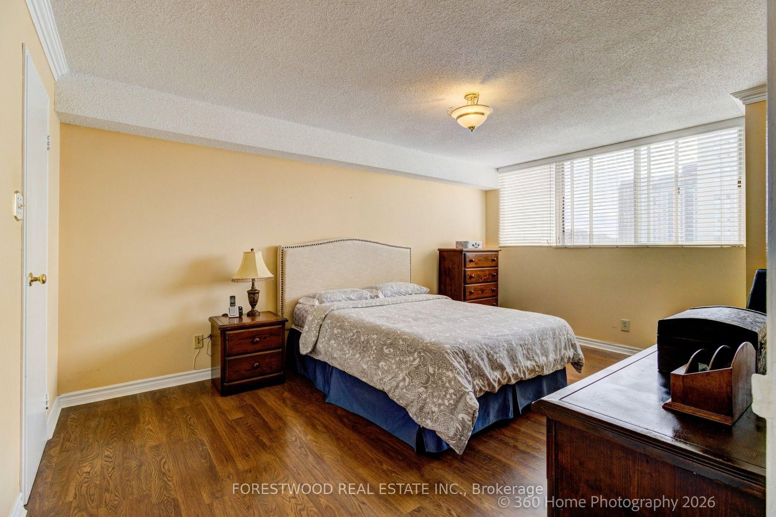 3700 Kaneff Crescent, Unit 2202 - Photo 19