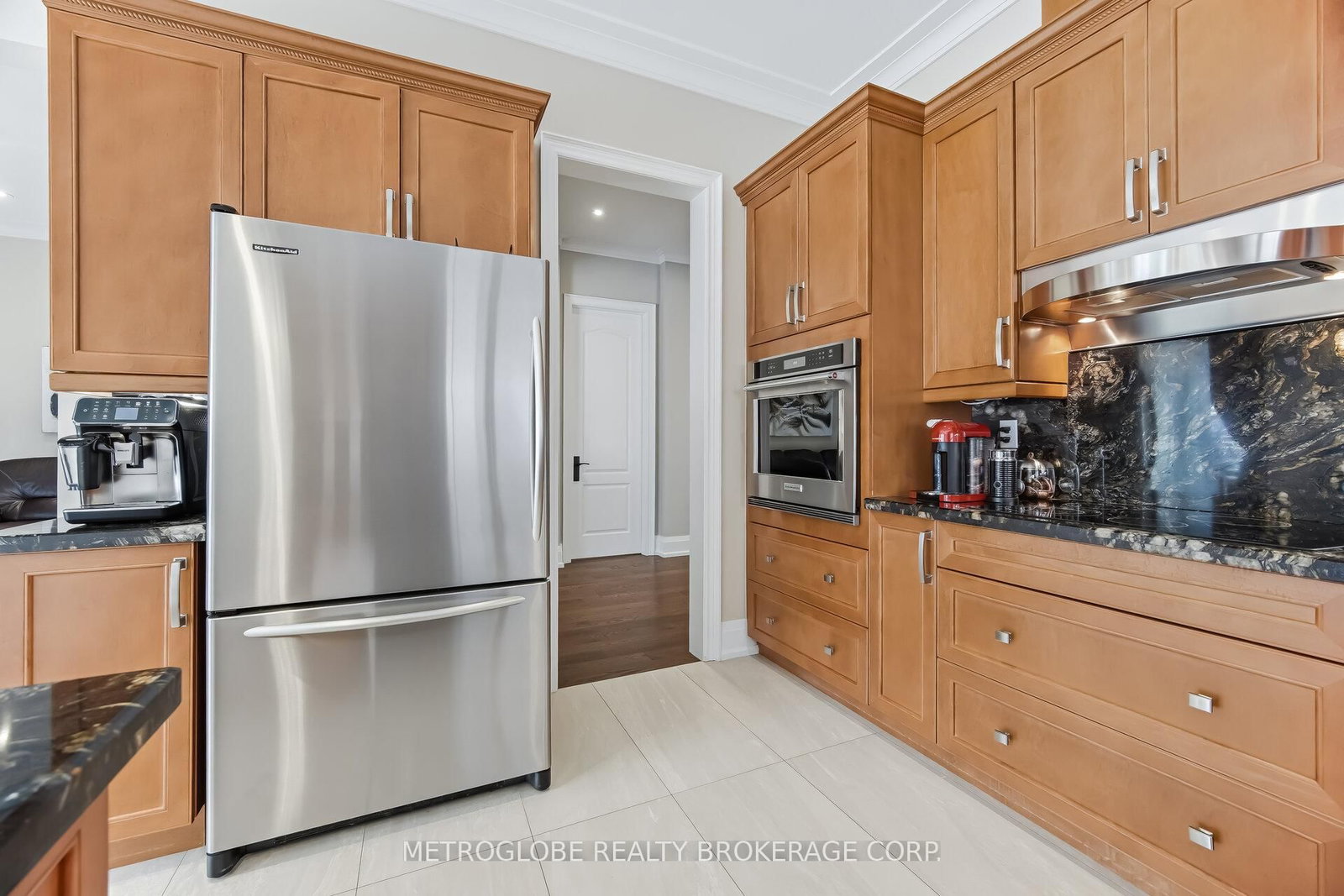 29 Fontainebleu Road - Photo 17