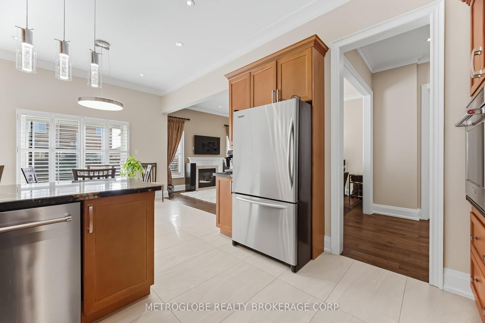 29 Fontainebleu Road - Photo 18