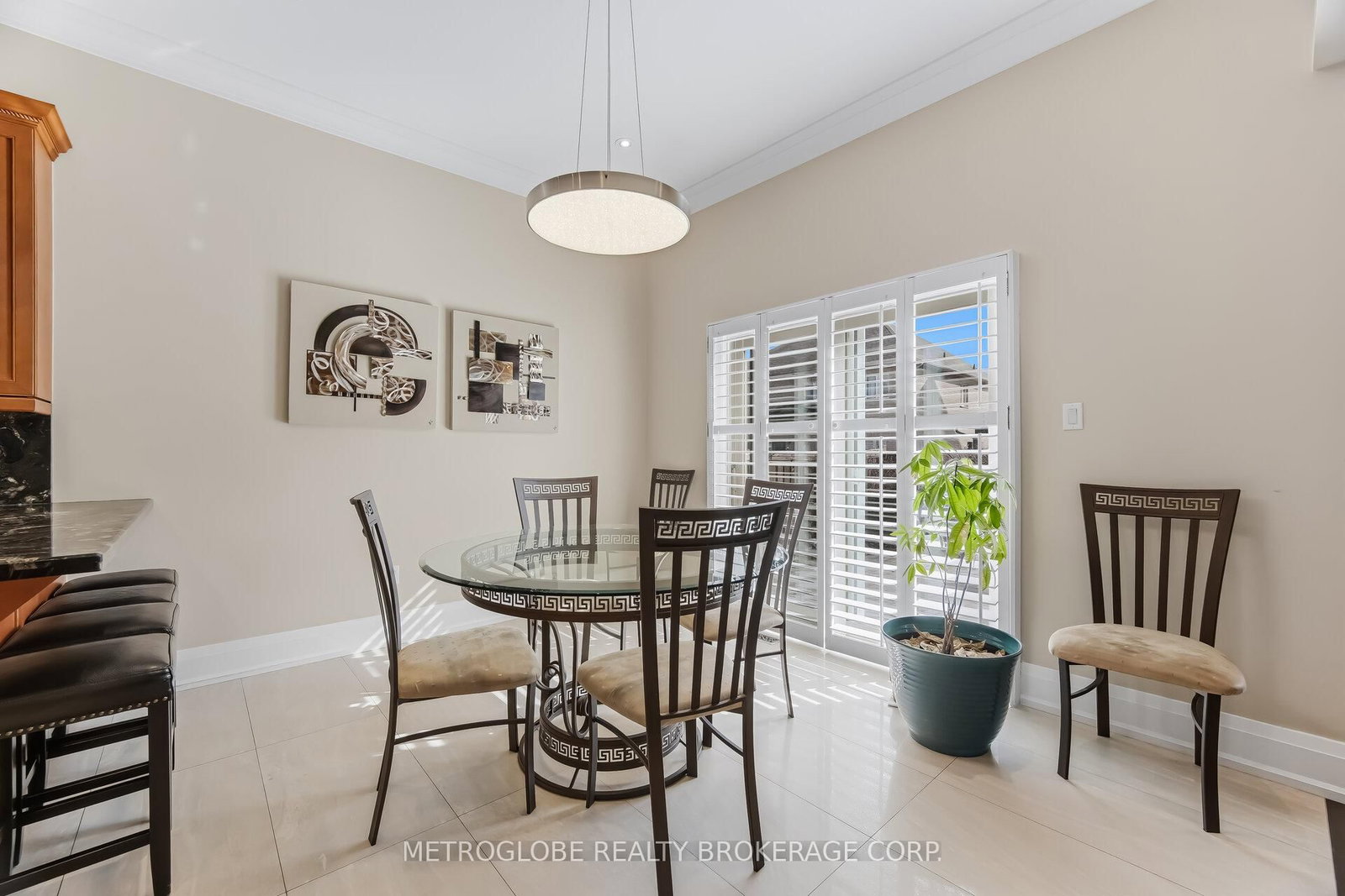 29 Fontainebleu Road - Photo 21