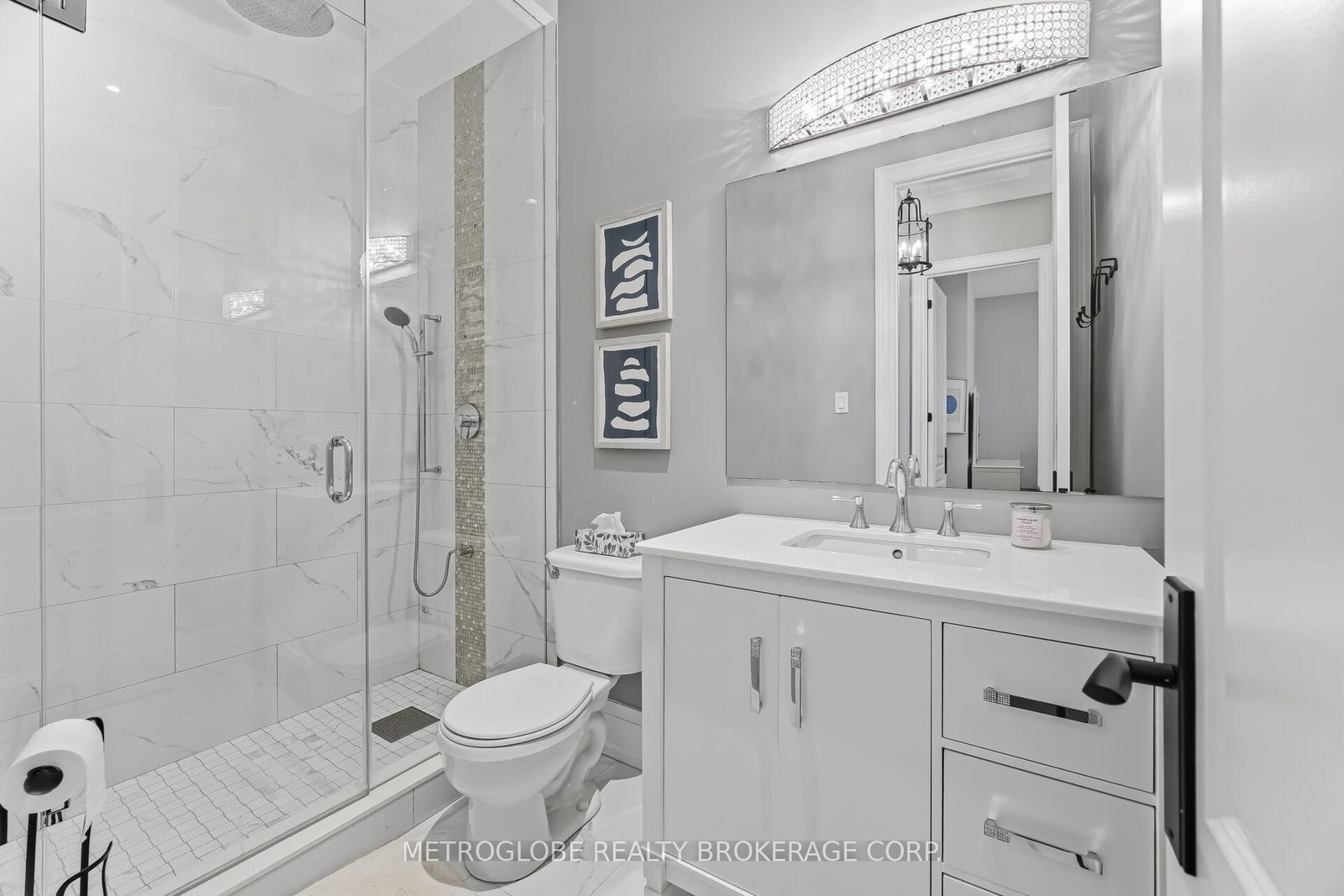 29 Fontainebleu Road - Photo 40