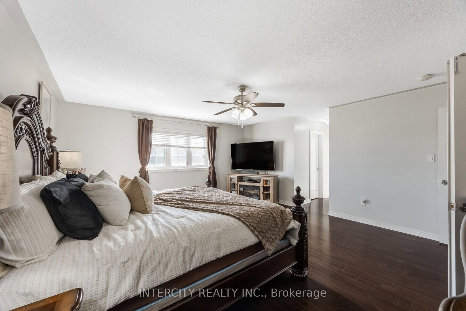 6 Constance Street - Photo 28