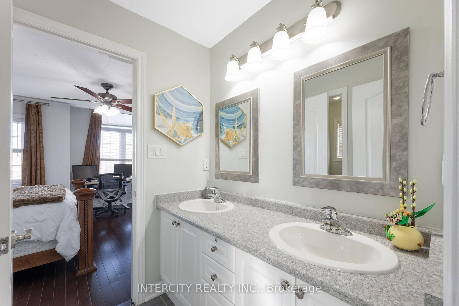 6 Constance Street - Photo 40