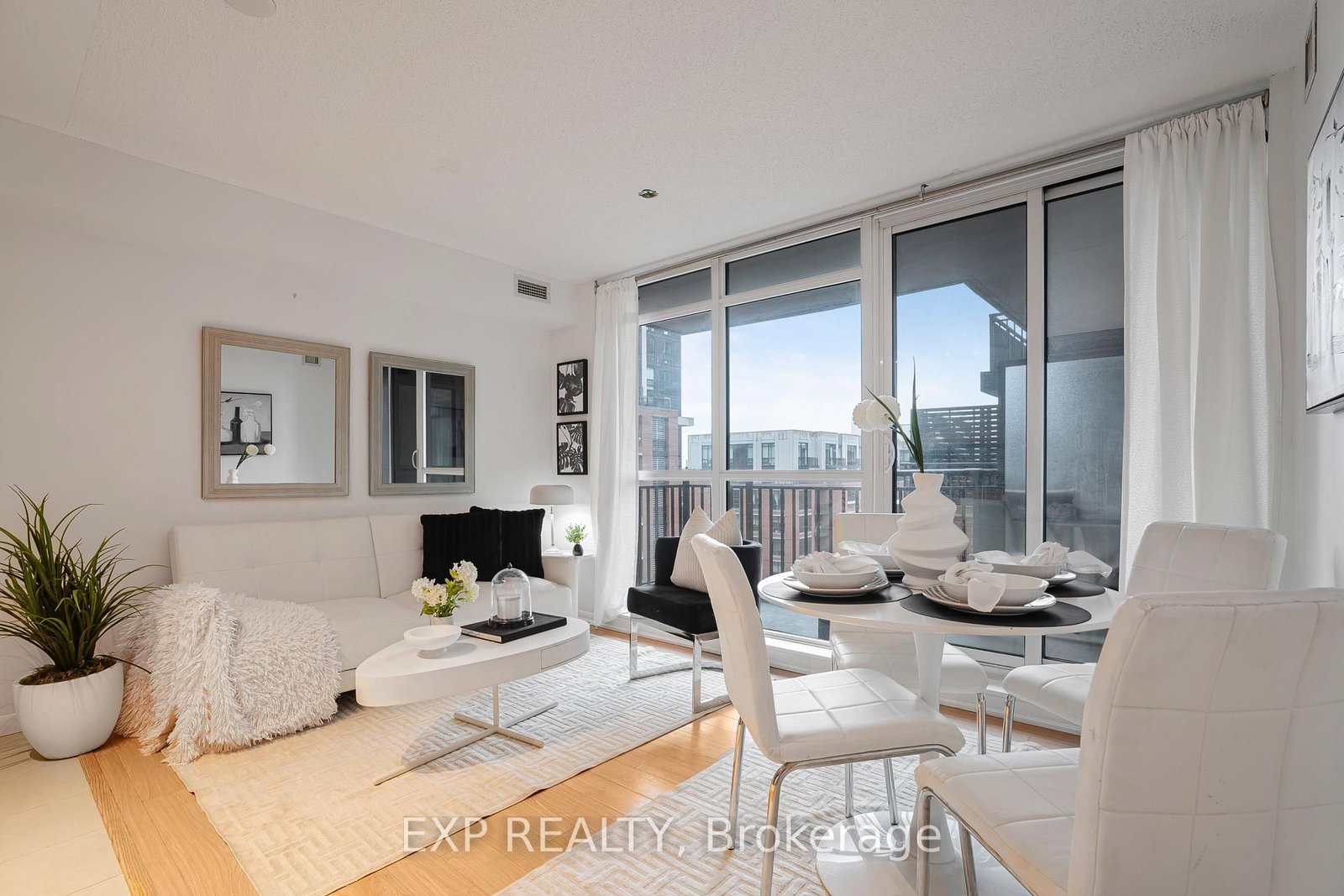 830 Lawrence Avenue W, Unit 729 - Photo 3