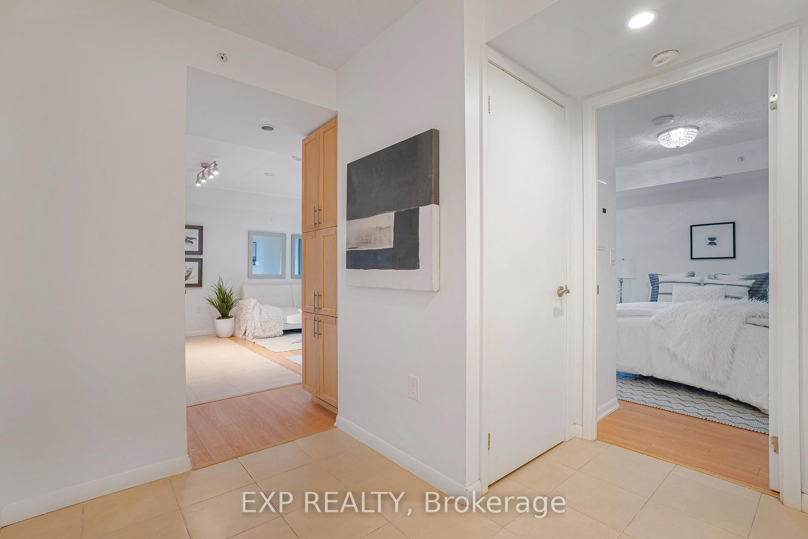 830 Lawrence Avenue W, Unit 729 - Photo 8