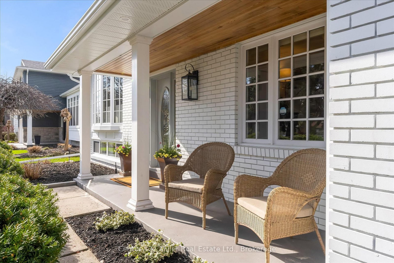 194 SOLINGATE Drive - Photo 4