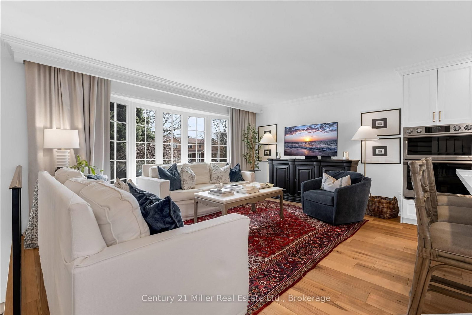194 SOLINGATE Drive - Photo 7