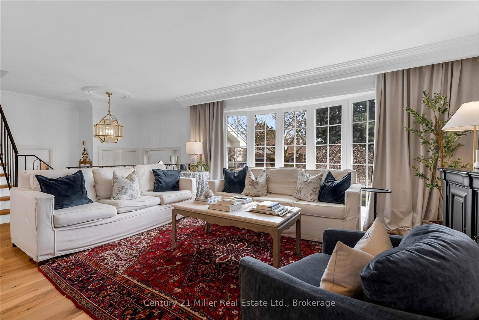 194 SOLINGATE Drive - Photo 8