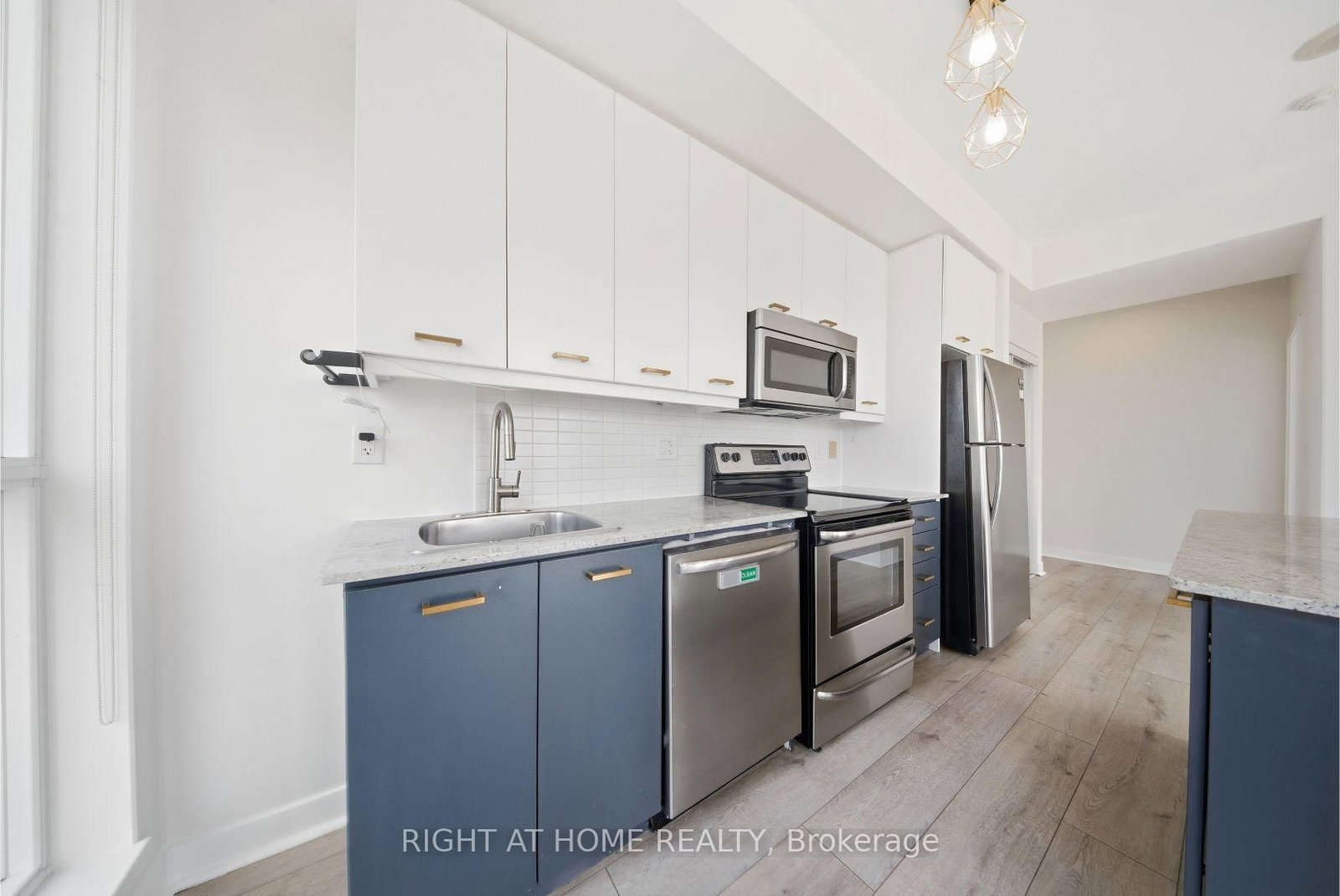 365 Prince Of Wales Drive, Unit 1105 - Photo 10