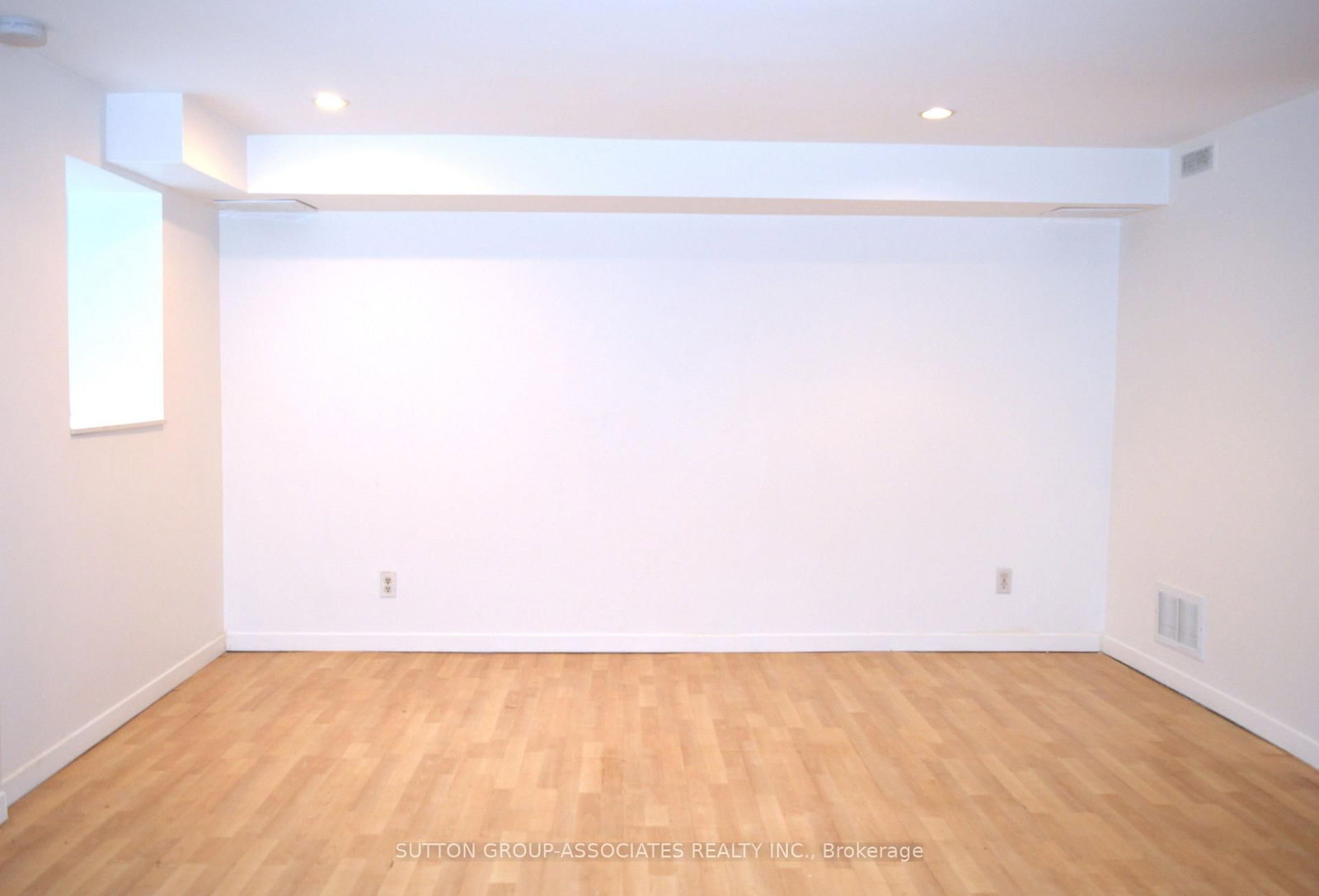 BSMT-360 Sorauren Avenue, Toronto, ON, photo 5