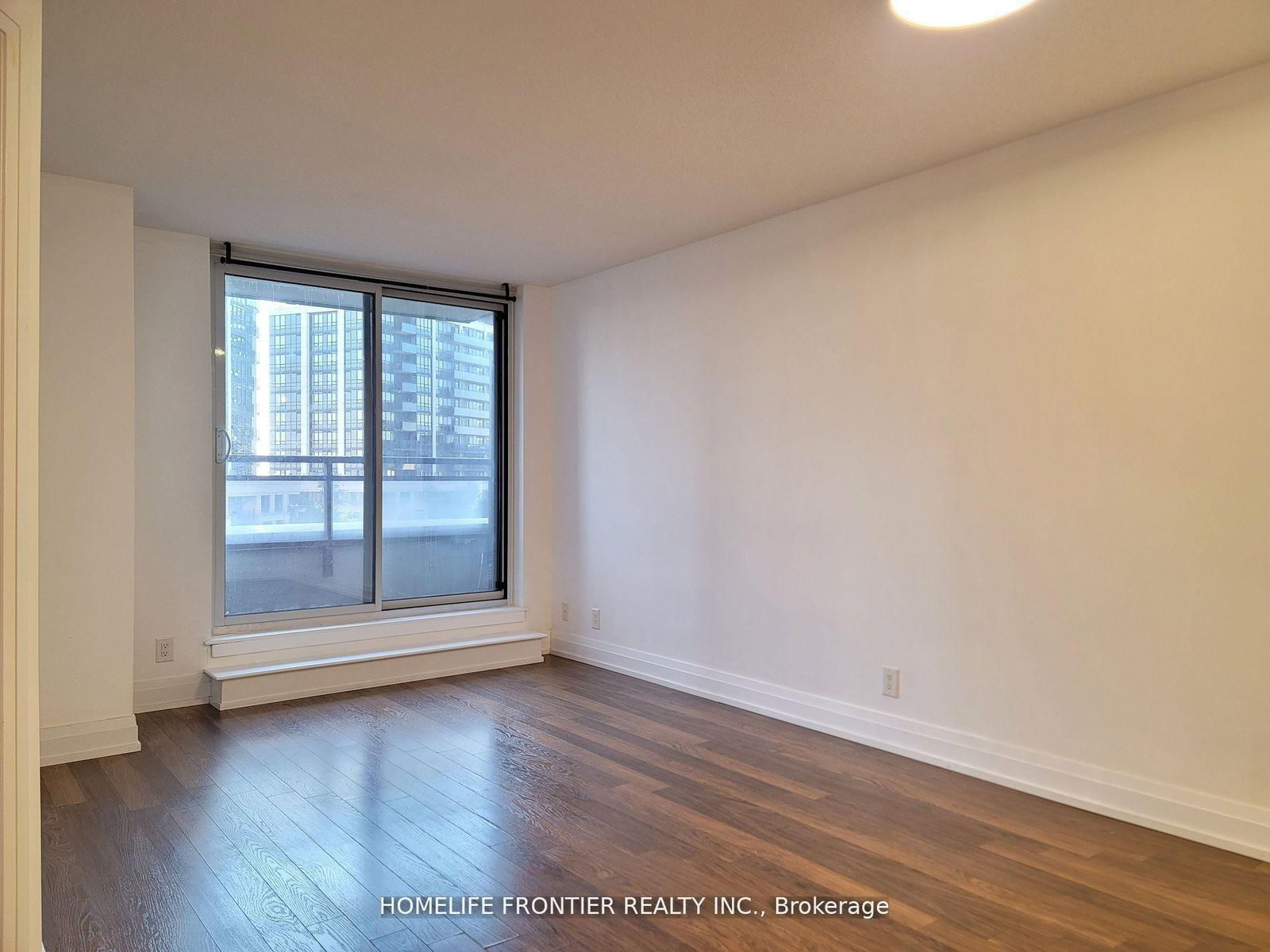 1060 Sheppard Avenue W, Unit 403 - Photo 11