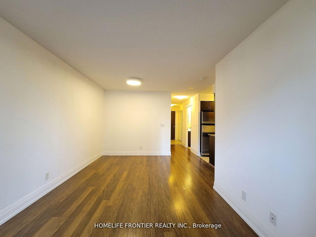 403 - 1060 Sheppard Avenue W