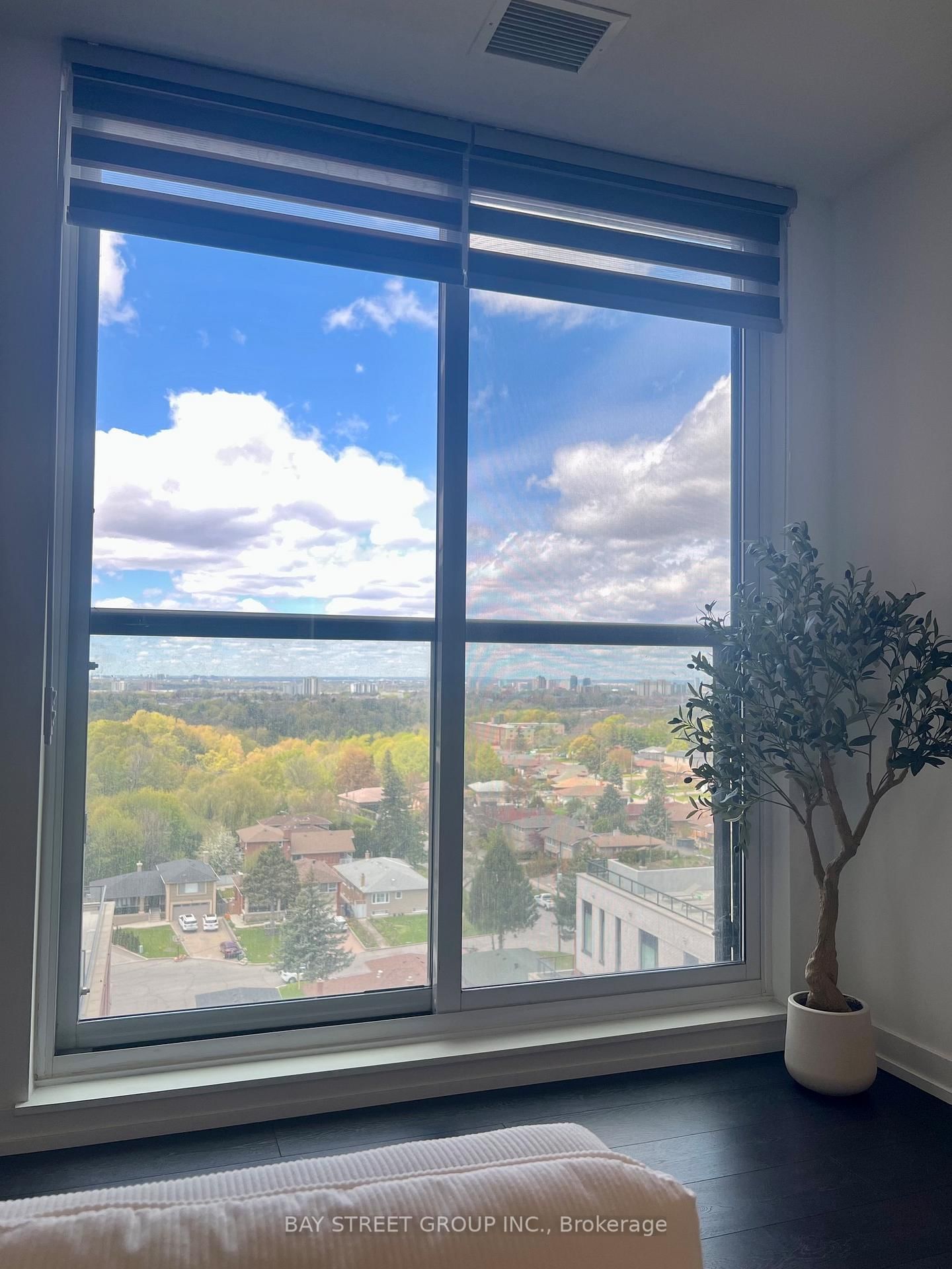 3100 KEELE Street, Unit 1023 - Photo 2