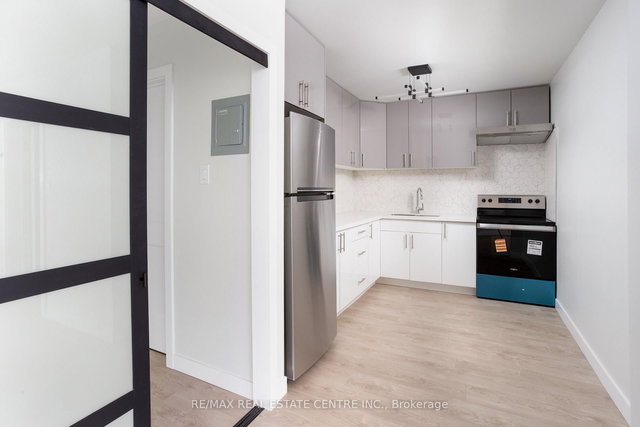 205 - 5 Hill Heights Road E