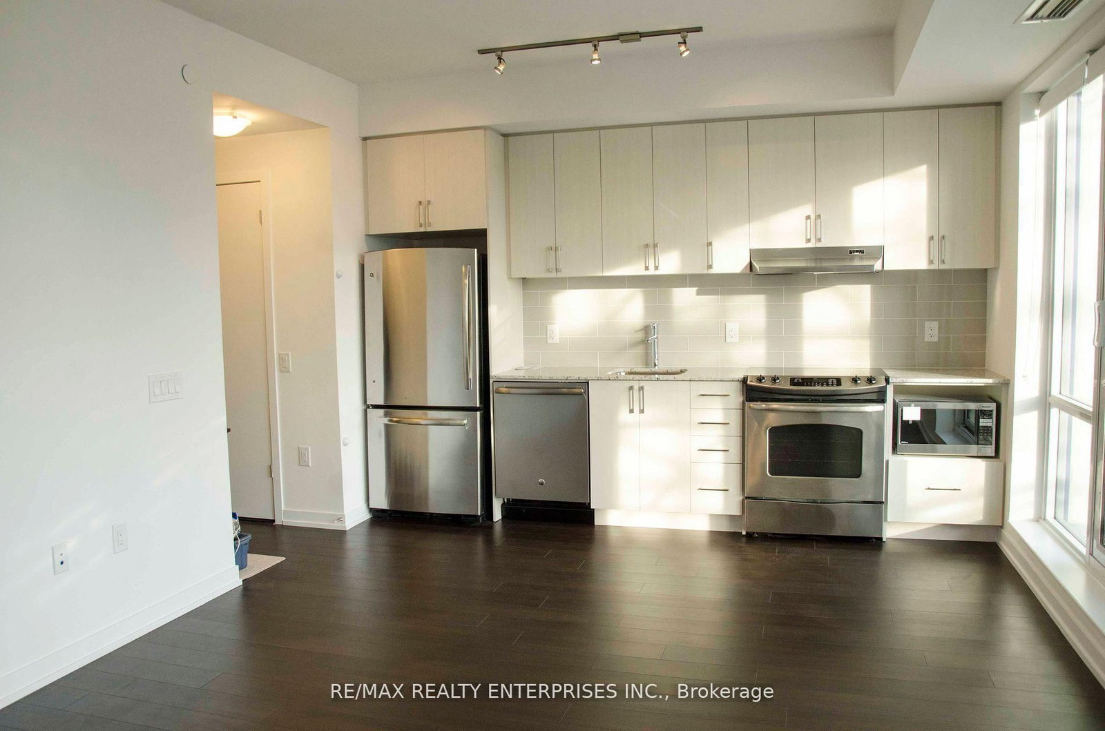2560 Eglington Avenue W, Unit 310 - Photo 3