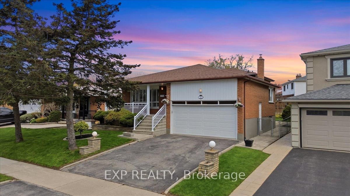 Detached House for sale at 419 Michelle Row, Mississauga, Ontario, L5A 3H2 - Mississauga Valleys - MLS: W13118794