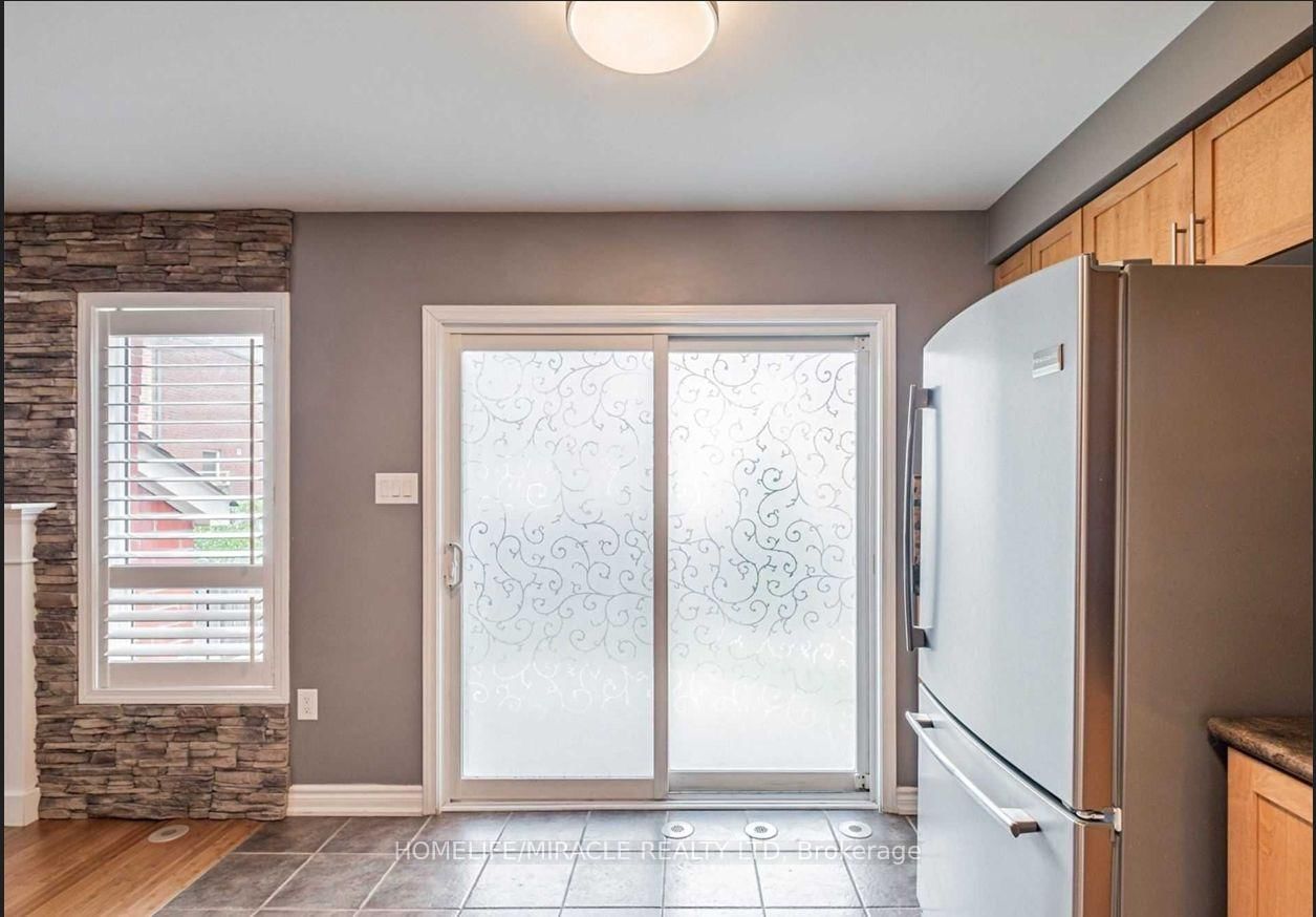 795 Howden Crescent - Photo 13