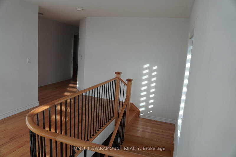 5 Dolomite Dr photo 5