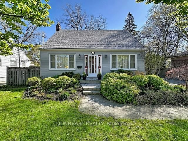 1475 Garnet Ave, Mississauga, Ontario