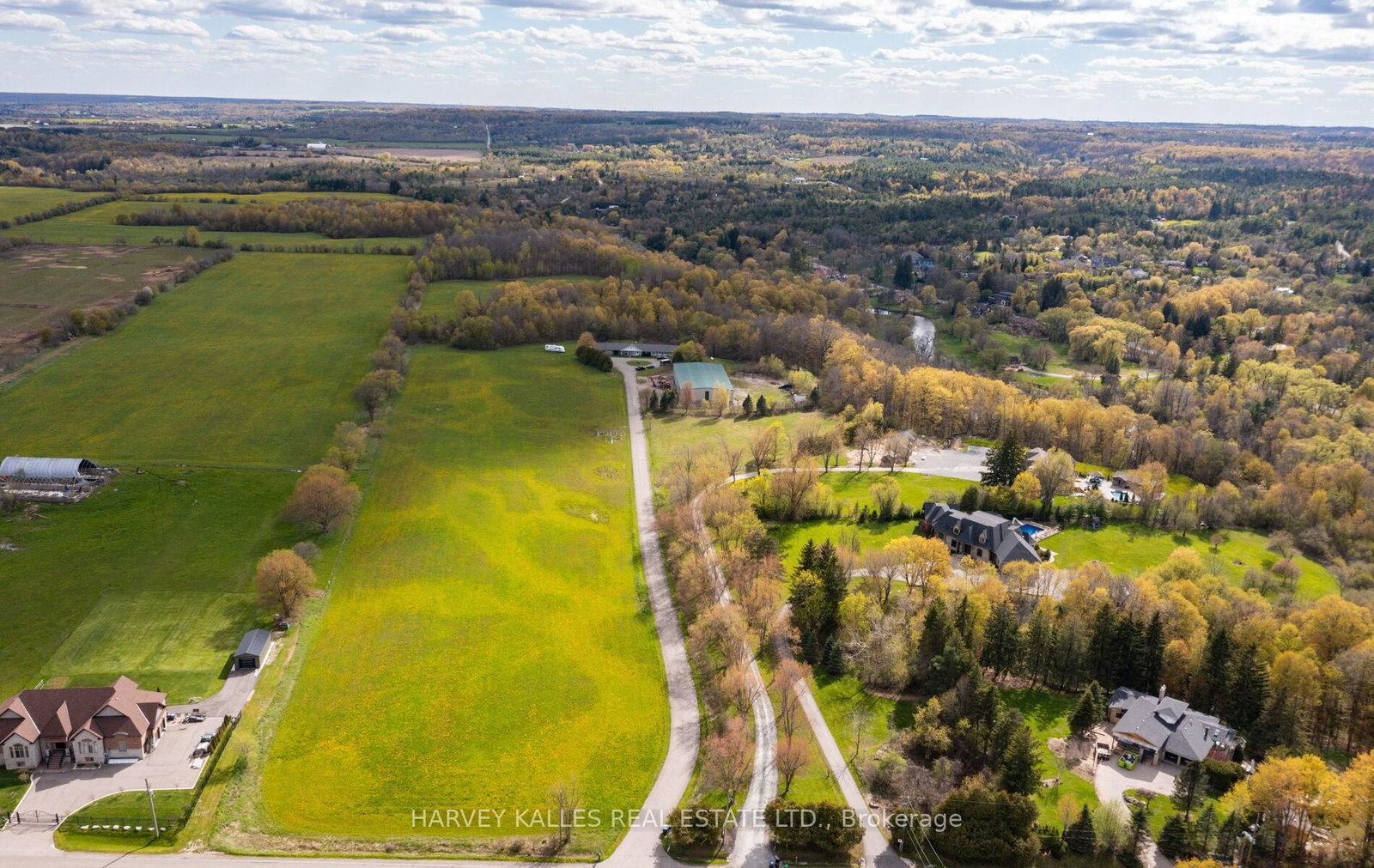 13820 Heritage Road • Caledon, ON photo 3