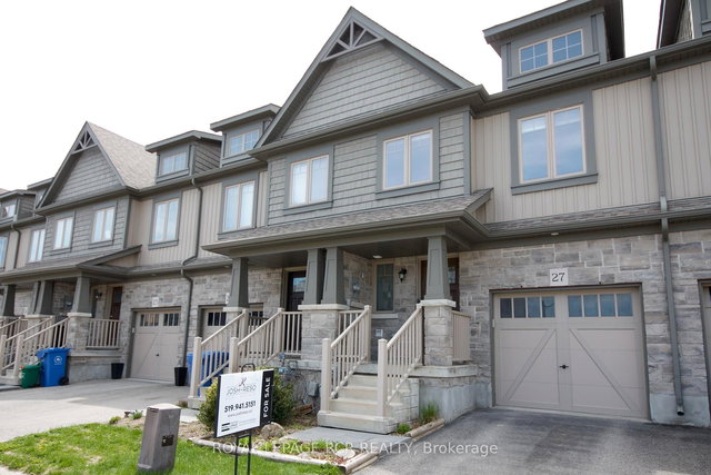 27 - 124 Parkinson Crescent