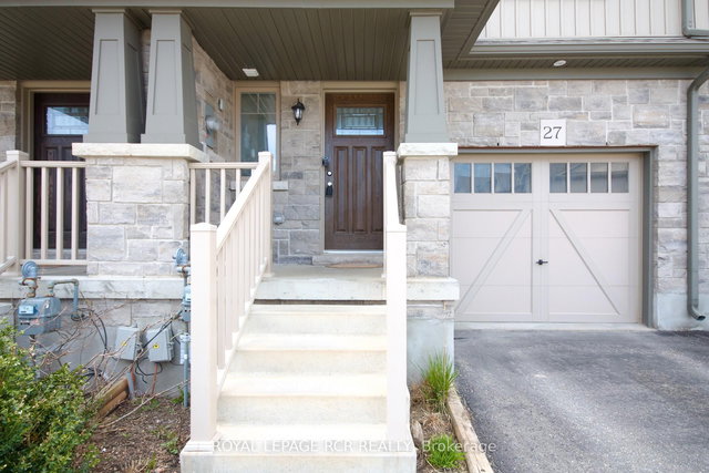 27 - 124 Parkinson Crescent