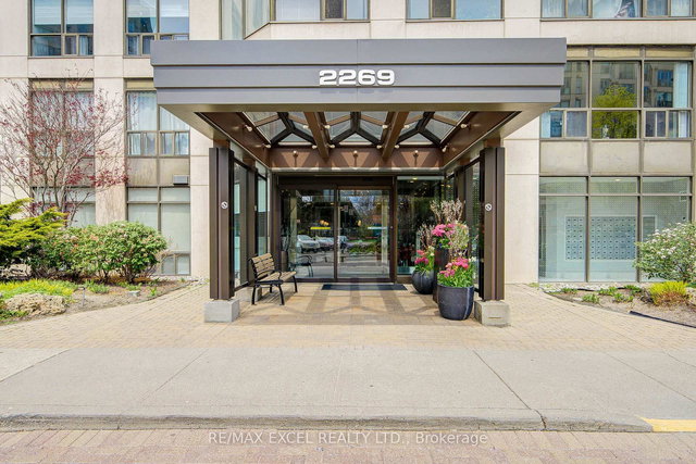 2105 - 2269 Lake Shore Boulevard W
