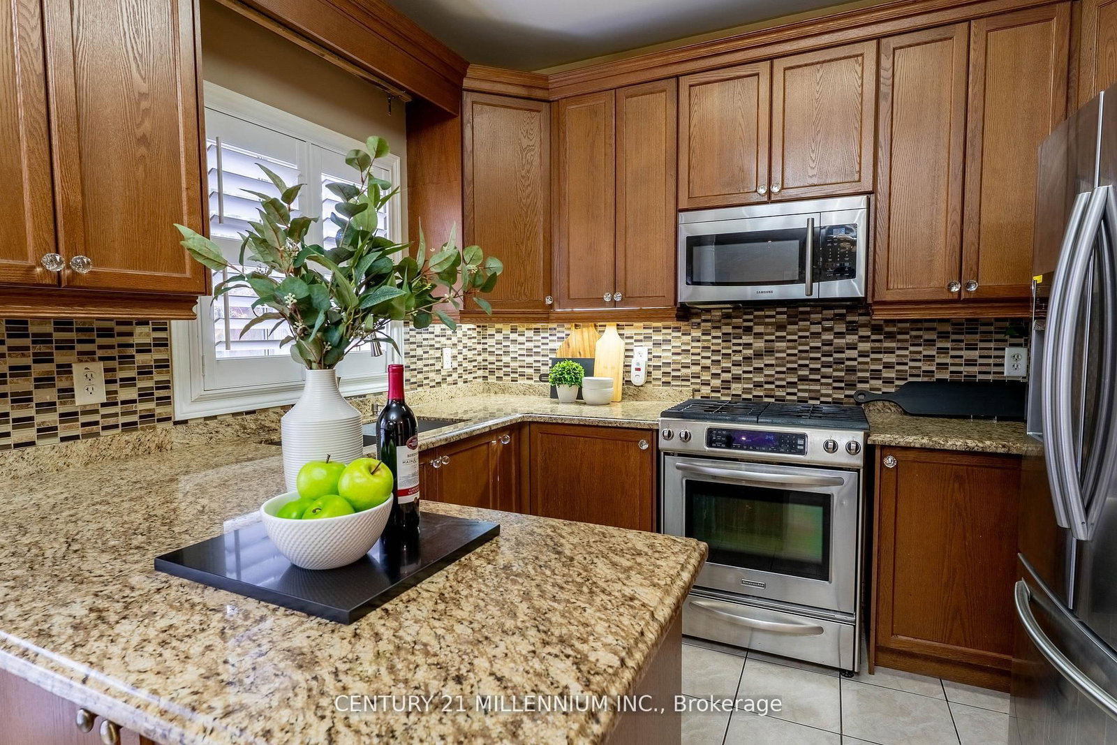 64 Executive Court - Photo 10