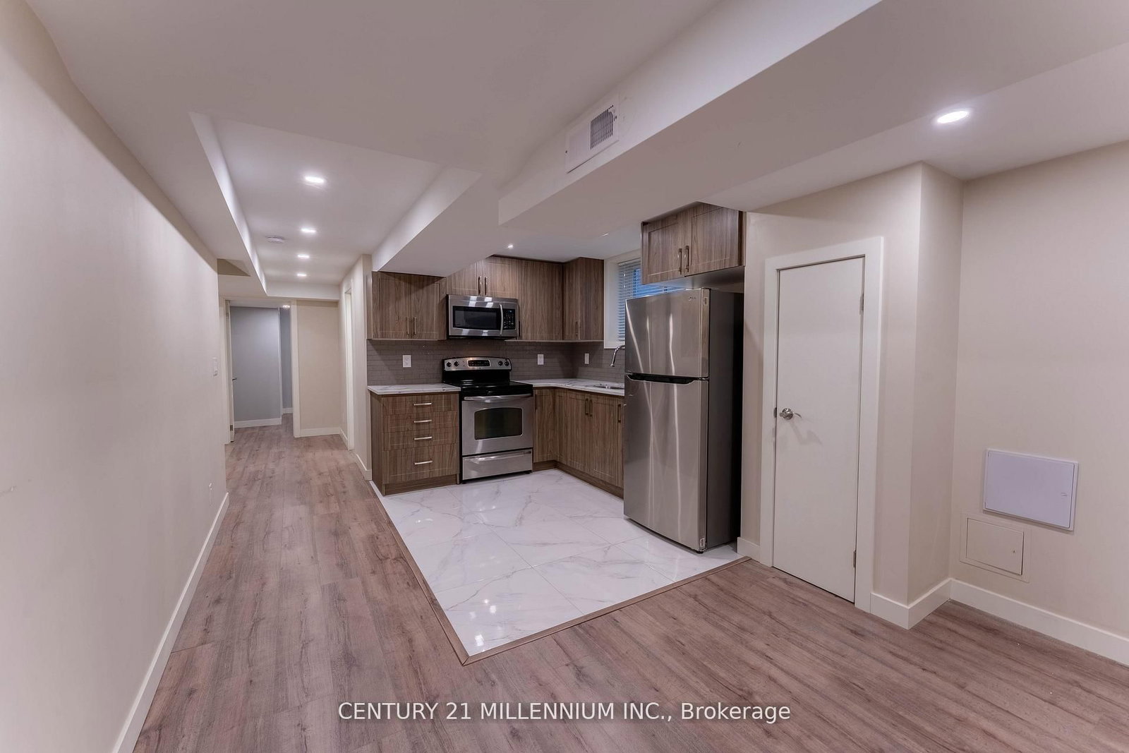 64 Executive Court - Photo 20